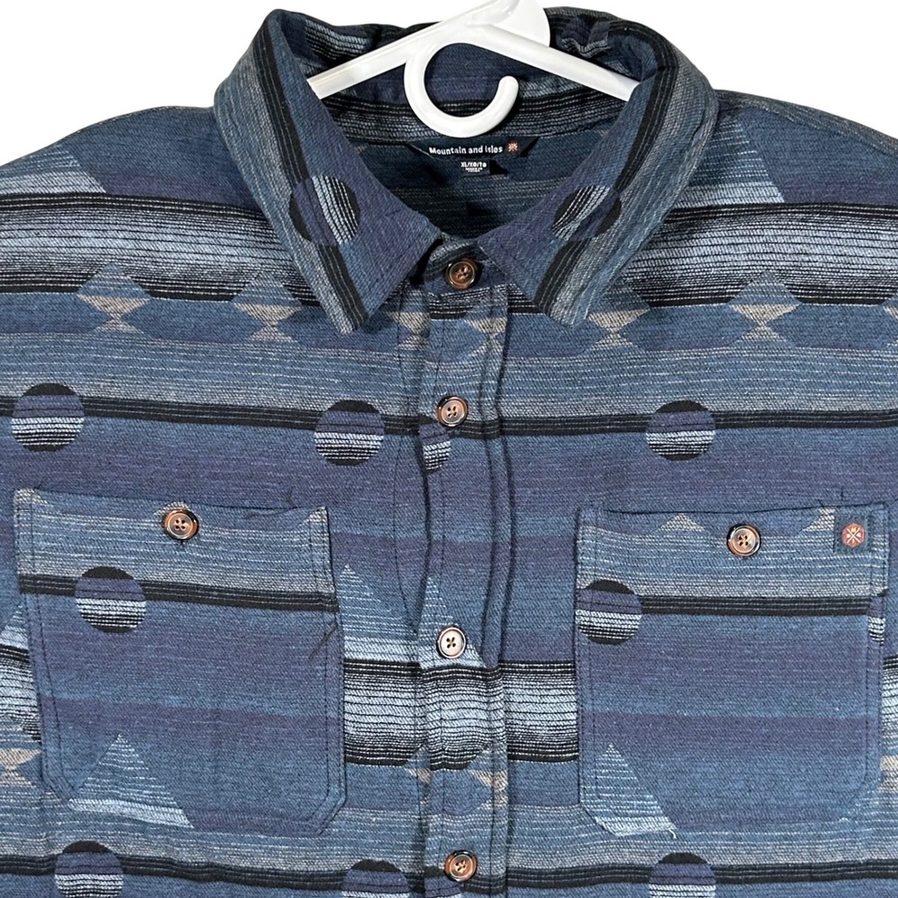 Mountain and Isles Men's Size XL Flannel Shirt Navy Blue‎ Southwestern Geometric